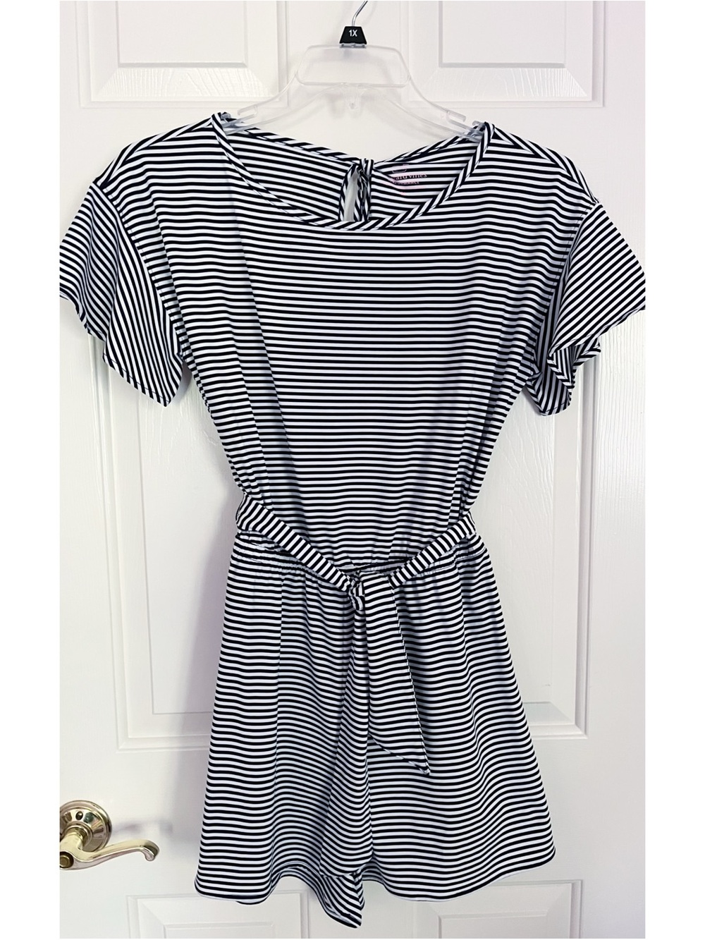 Vineyard Vines Performance navy striped romper sz M